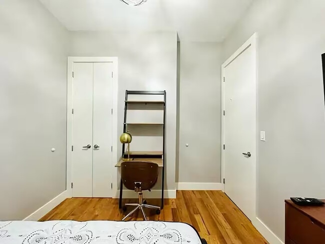 Photo - Furnished room/NOT APARTMENT