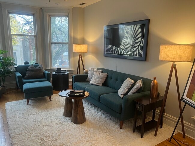 Building Photo - 1217 W George St Building Photo - 1217 W George St