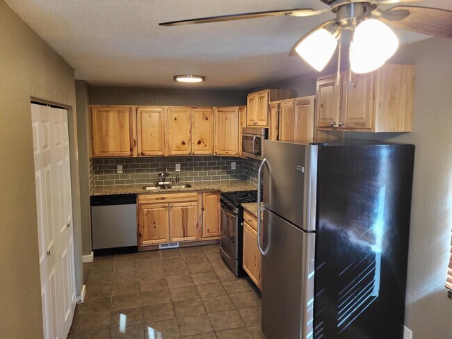 Foto del edificio - 2937 Swing Station Way