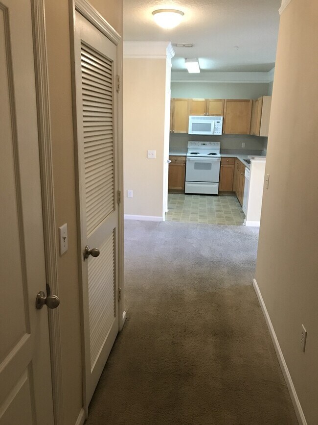 Building Photo - Rare Mirabella 3 Bedroom, 2 Bath Condo for...