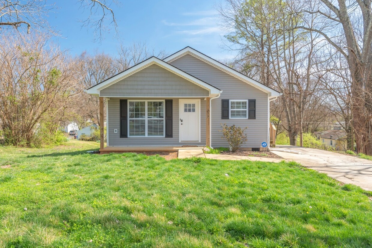 Photo - 253 W Watt St (Alcoa, TN)
