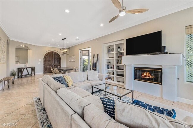 Building Photo - 4 br, 4 bath House - 54812 Southern Hls