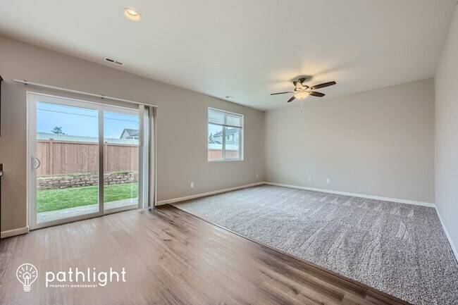 Foto del edificio - 19304 18Th Avenue Court E, Spanaway, WA, 9...