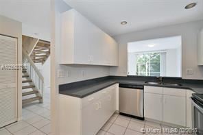 Foto del edificio - 9842 NW 43rd Ter