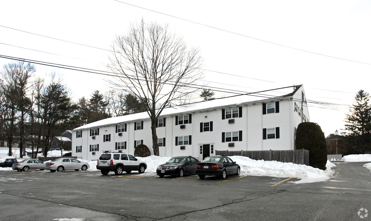 Primary Photo - Bayberry Apartments