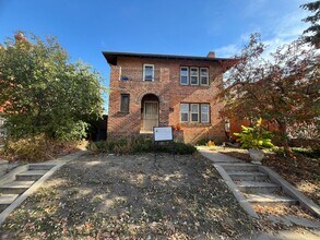 Building Photo - 440-442 N Clarkson St