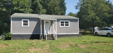 Building Photo - 14 Highland Ave SW