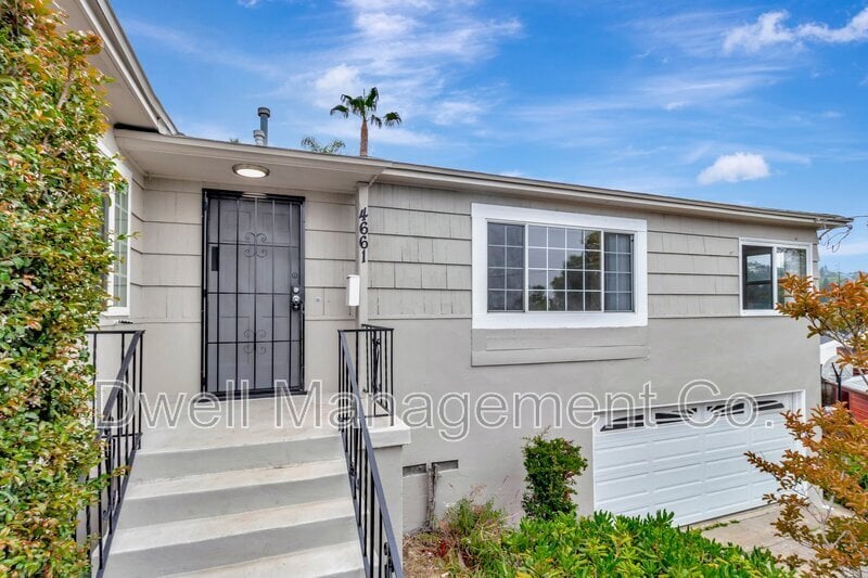 Primary Photo - 4661 Lee Ave