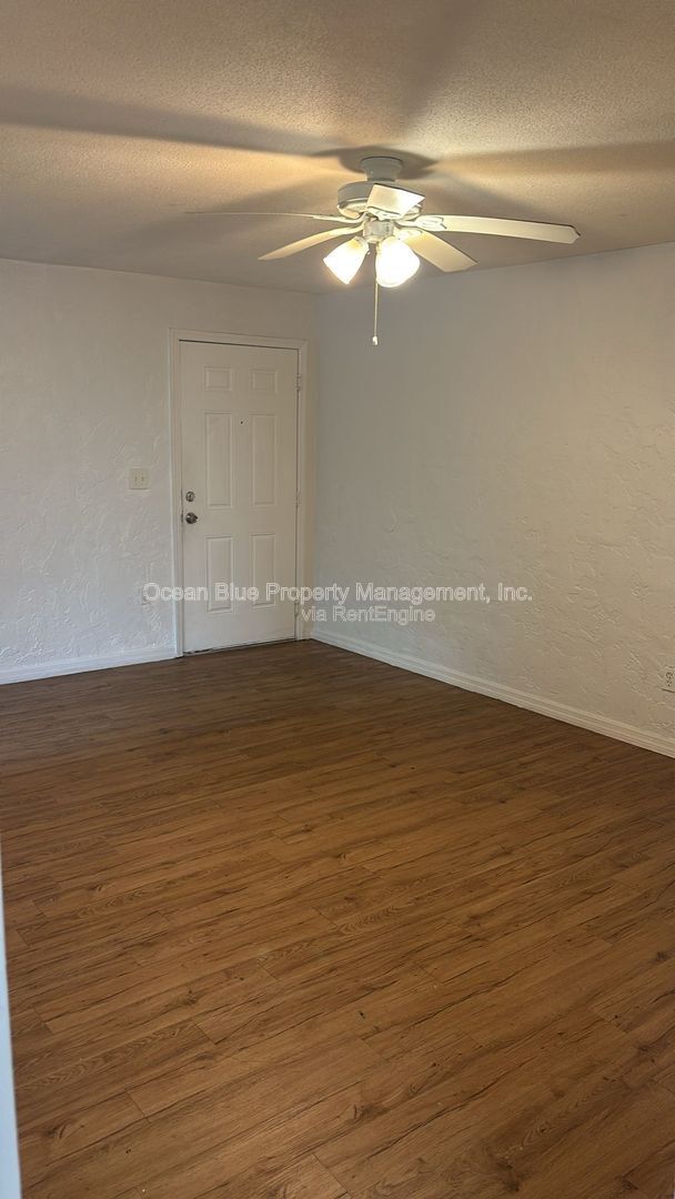 Foto del edificio - 1942 Passaic Ave