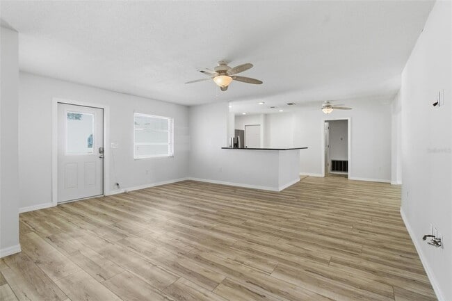 Photo - 5223 Shadow Lawn Dr House