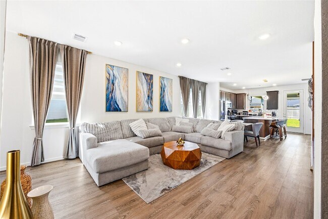 Foto del edificio - 7207 Cedar Hbr Ct