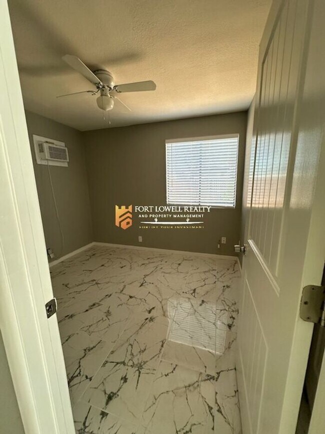 Foto del edificio - 2632 N 29th Pl