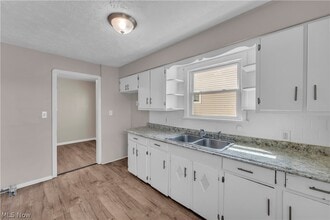 Building Photo - 5461 Clement Ave