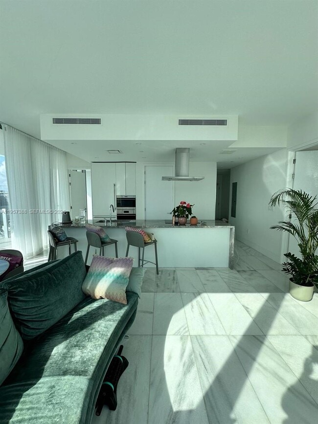 Foto del edificio - 700 NE 26th Terrace