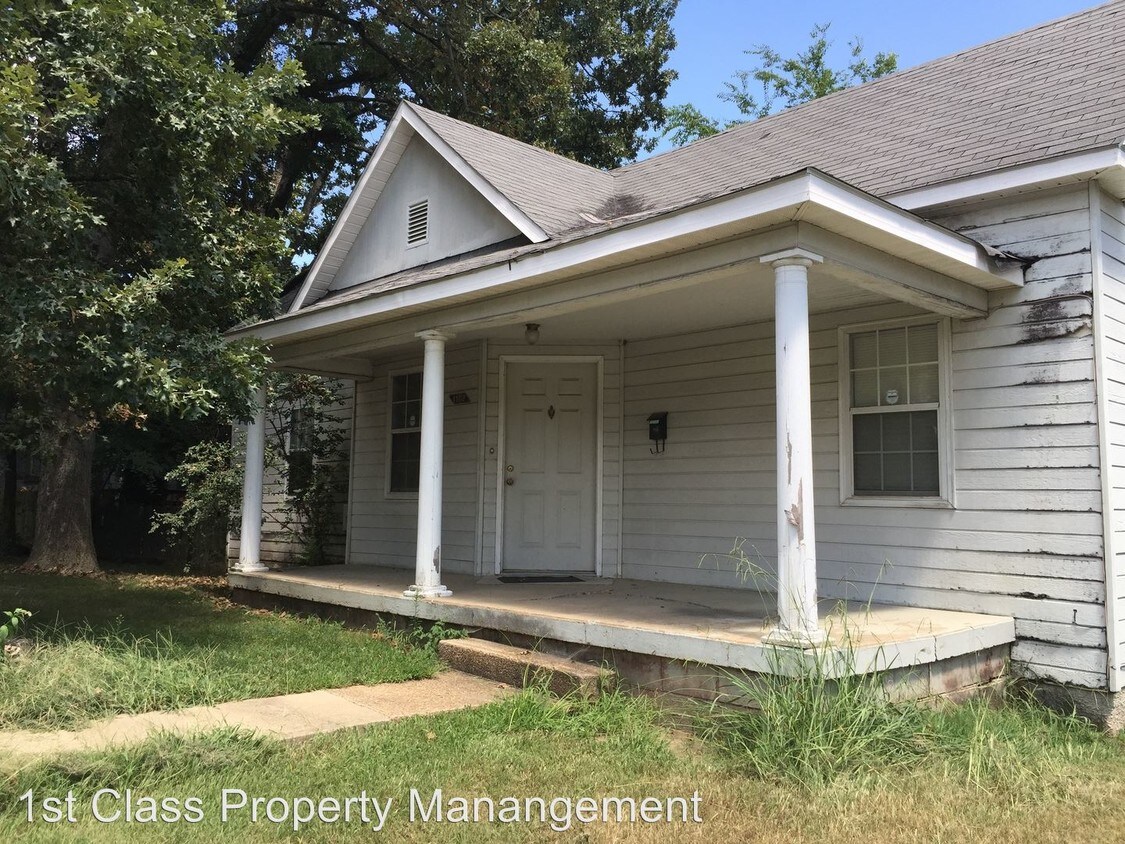 1102 Nooney St, Poplar Bluff, MO 63901 House Rental in Poplar Bluff