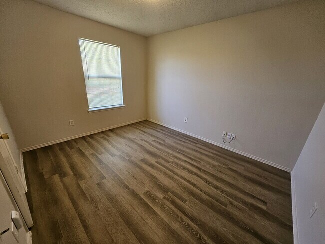 Foto del edificio - Single story 3 bedroom, 2 bathroom house- ...