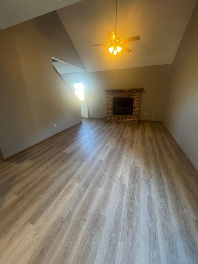 Building Photo - Z &amp; S Rentals, LLC