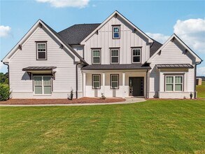 Building Photo - 2049 Chestnut Oak Trl