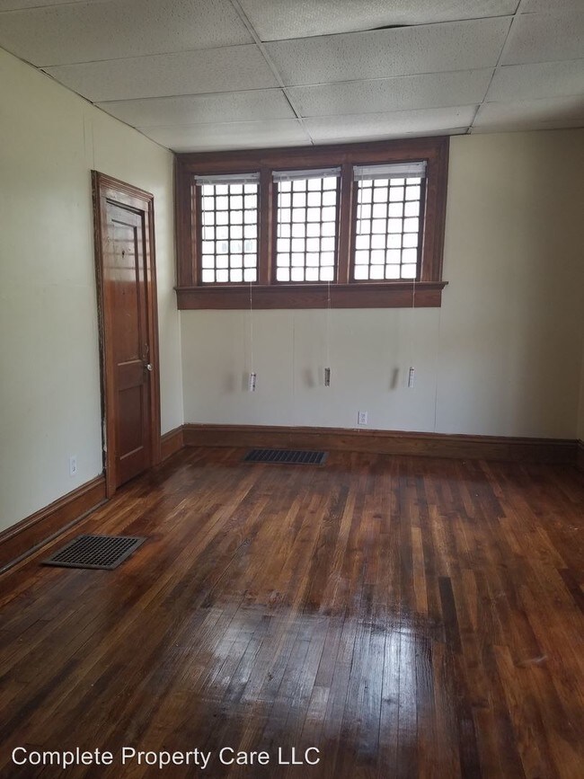 509 W Adams St, Muncie, IN 47305 Condo for Rent in Muncie, IN