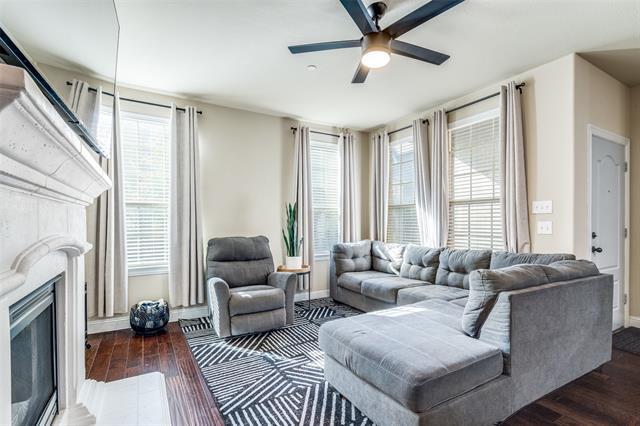 Building Photo - 4236 Riverview Dr