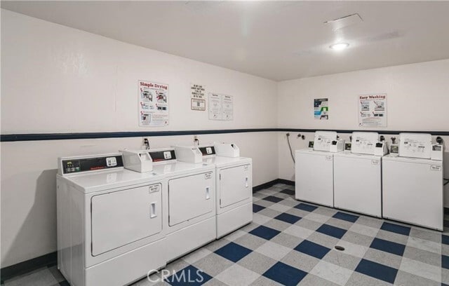 Building Photo - 18530 Hatteras St