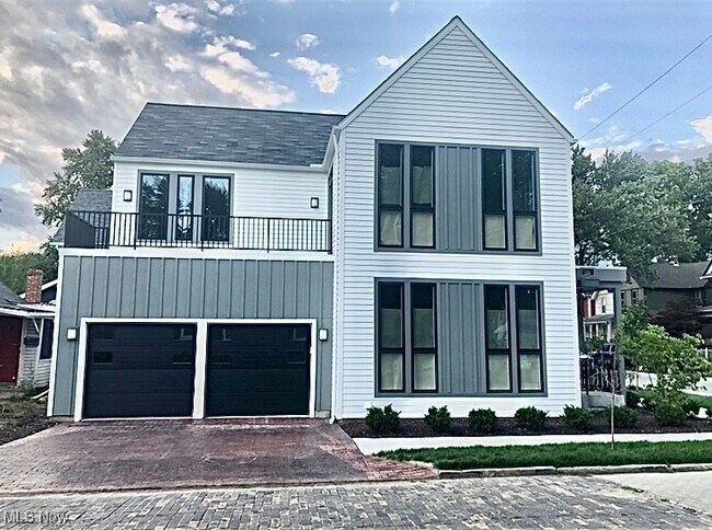 Foto del edificio - 1926 W 52nd St