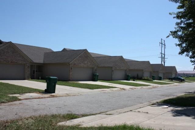 Foto del edificio - 2012-2022 Cliburn Rd