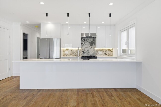 Foto del edificio - 550 E Harrison St