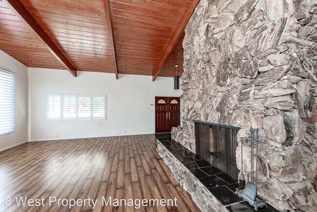 Building Photo - 3 br, 3 bath House - 4251 Alta Mira Drive