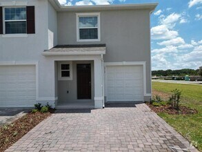 Building Photo - 1317 Isleta Lp