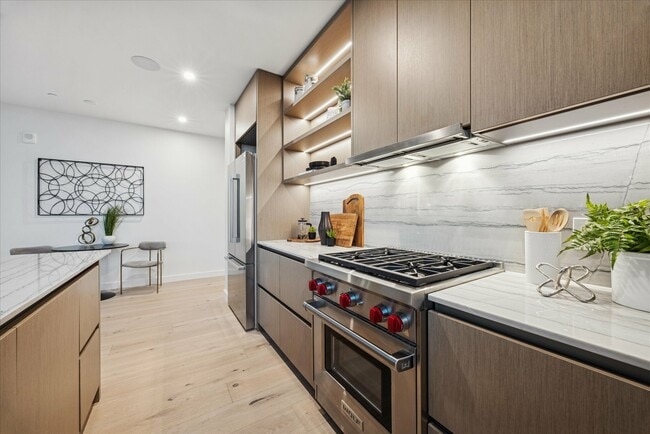 Foto del edificio - 610 Davis St