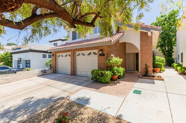 Foto del edificio - GUARD GATED LAS VEGAS COUNTRY CLUB!! RECENTLY UPGRADEDT/0!