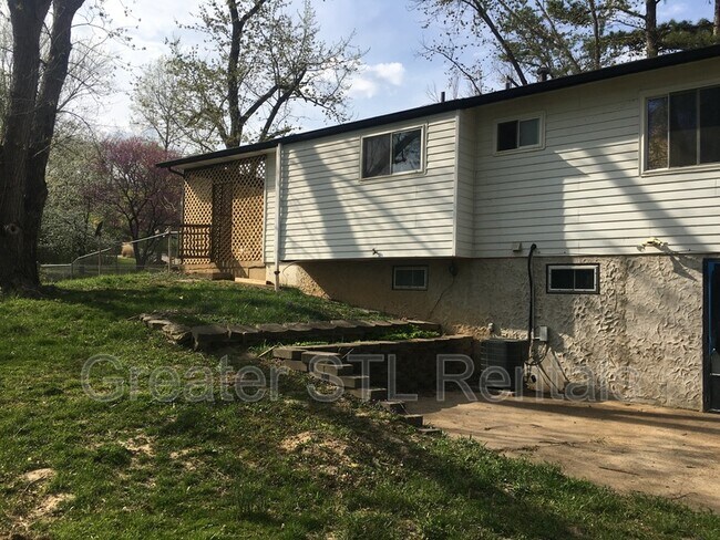 Building Photo - 5608 Dillon Rd