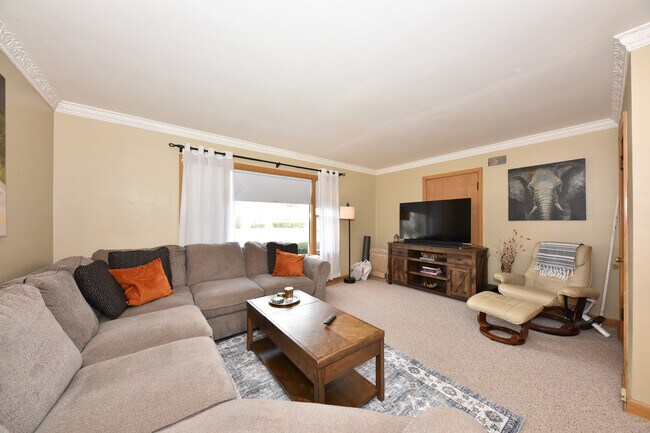 Foto del edificio - 8823 W Burleigh St