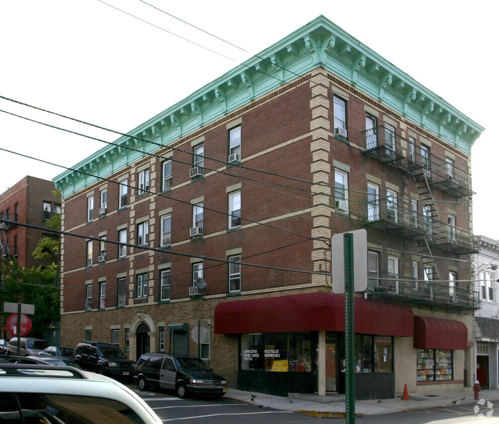 59005906 Madison St, West New York, NJ 07093 Apartments 59005906