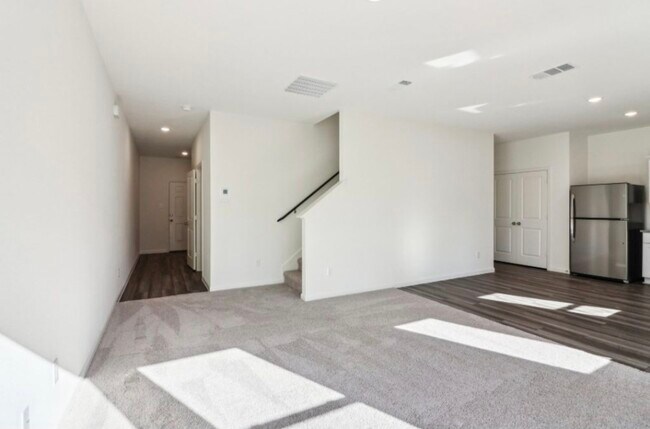 Foto del edificio - 998 Delta Cres