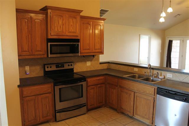Building Photo - 205 Glover Cir