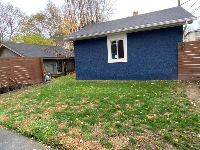 Building Photo - 5700 Woodmont St