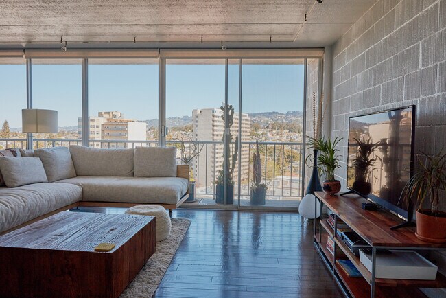 Foto del edificio - 1 Kelton Ct