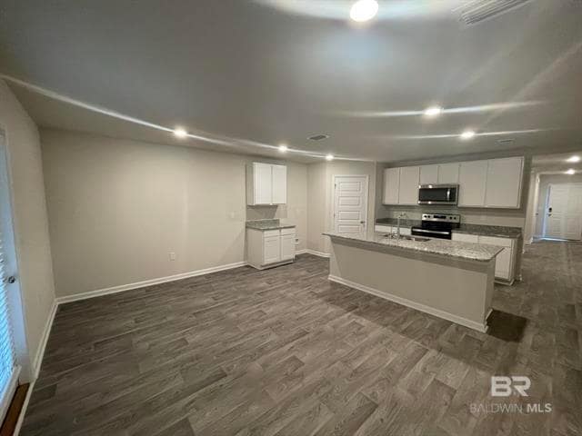 Building Photo - 10279 Ruffian Rte