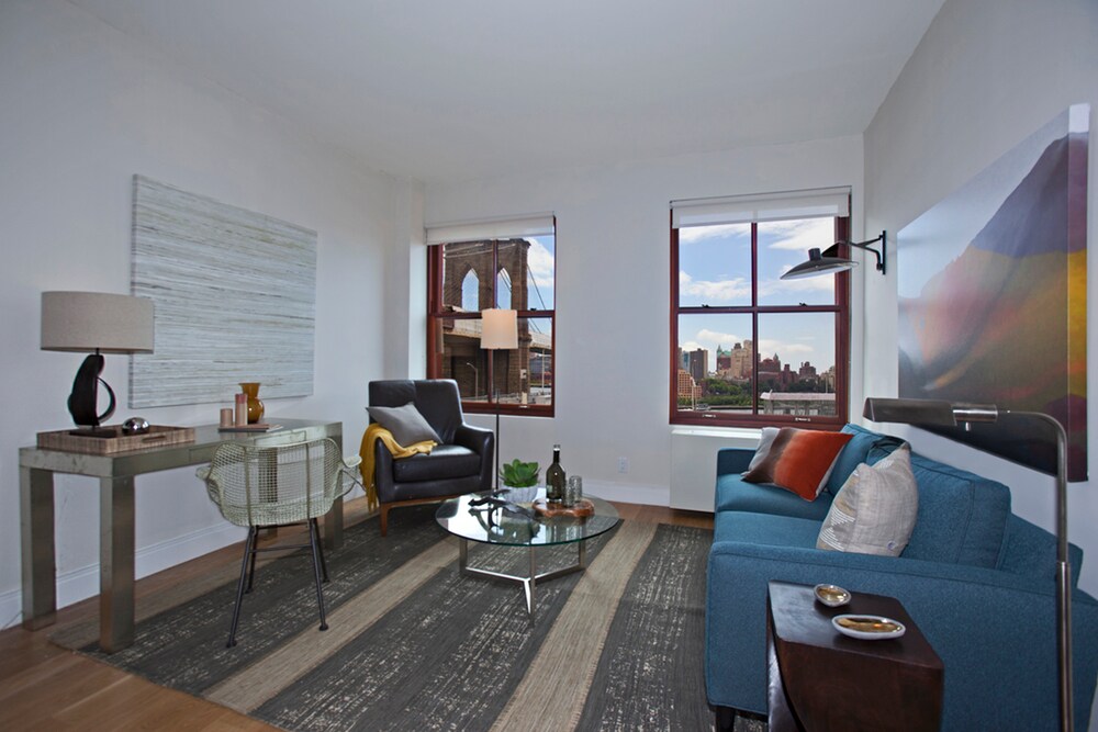 Foto principal - 354 Front St