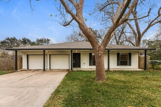 Building Photo - 803 Beaumont St