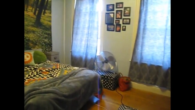 Building Photo - 70 Queensberry St