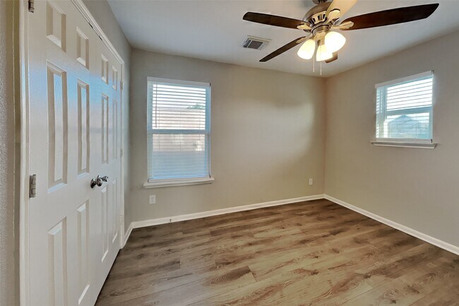 Foto del edificio - 3119 Peachstone Pl
