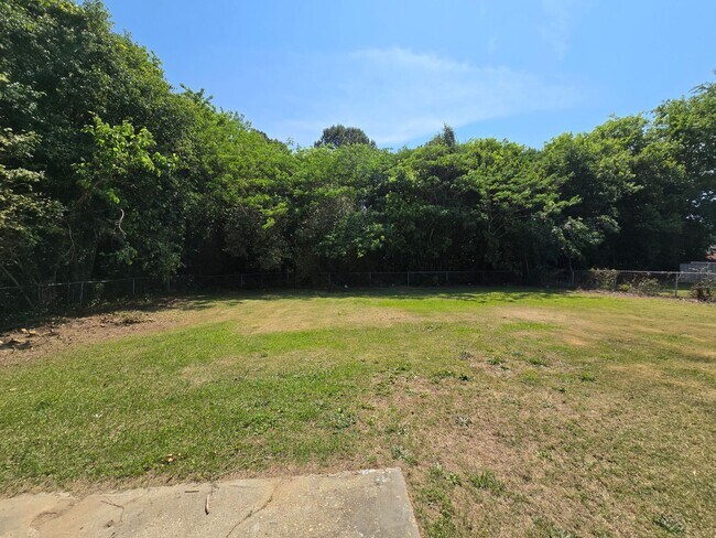 Building Photo - 234 Pierron Dr