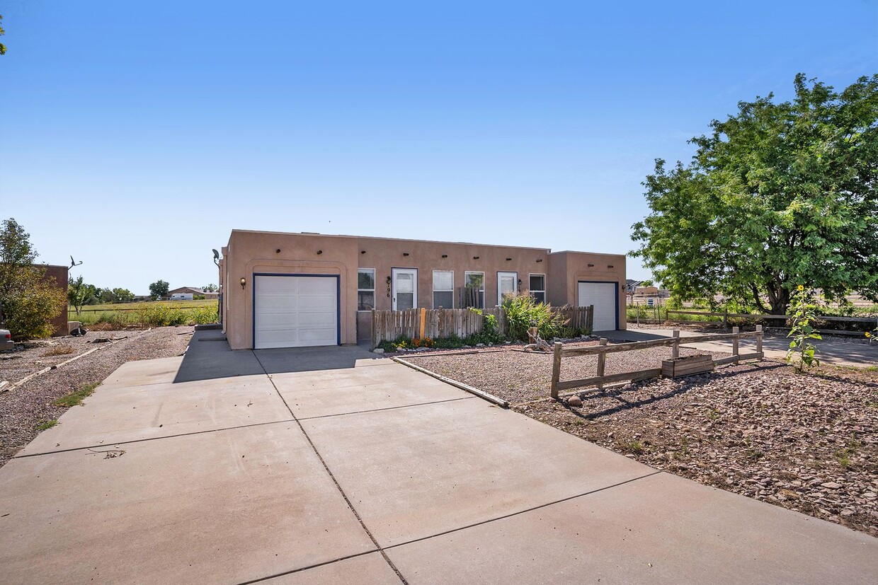 Primary Photo - Renovated Duplex in Pueblo West!