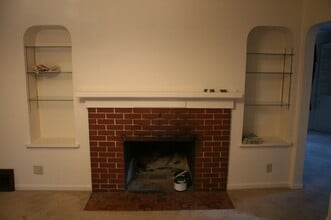 Building Photo - 2726 W Garland Ave