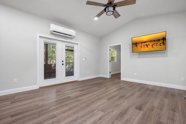 Foto del edificio - 70 Fonigan Rd