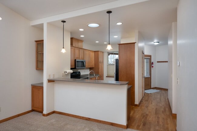 Foto del edificio - 3 Bedroom, 2 Bath Condo