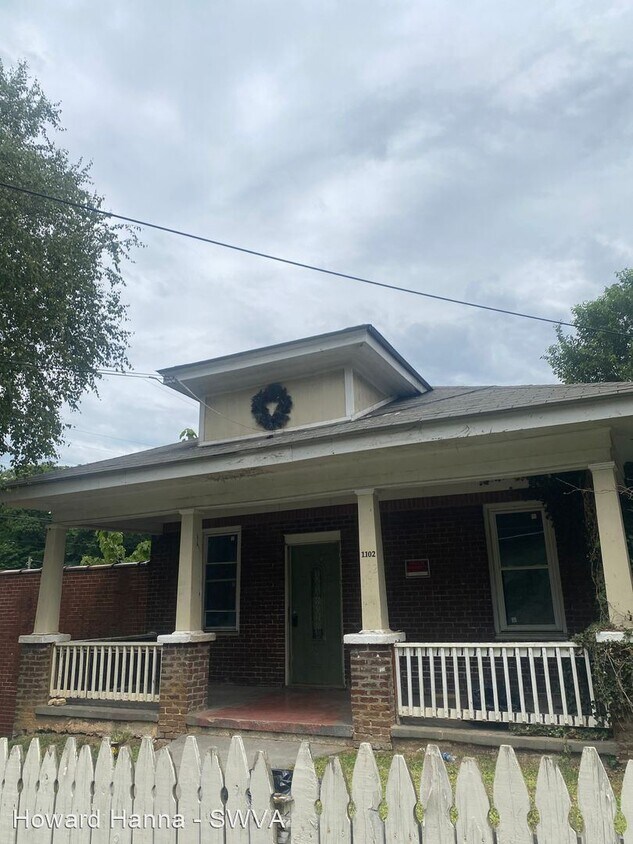 2 br, 1 bath House 1102 Tazewell Avenue SE House Rental in Roanoke, VA